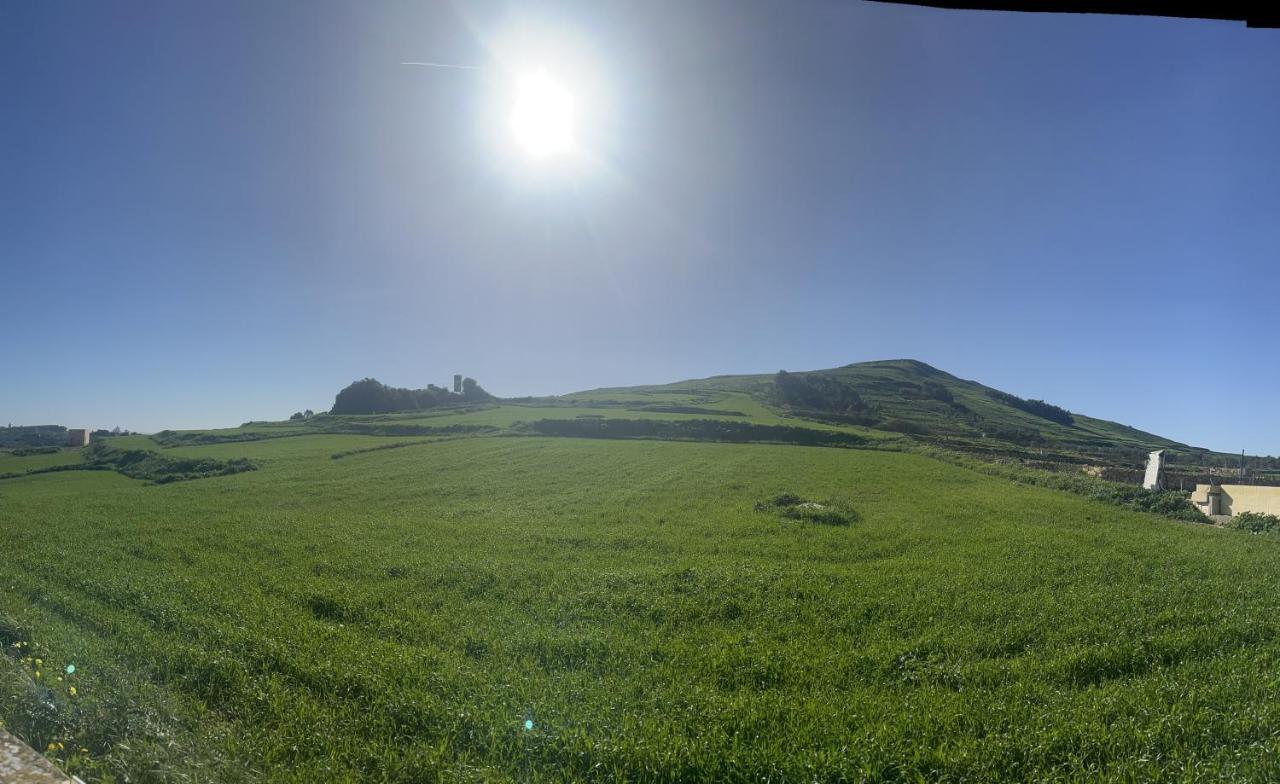 Ta Pinu Guesthouse Għarb Buitenkant foto